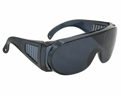 фото Очки защитные дымчатые