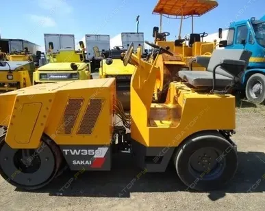 фото Аренда дорожного катка SAKAI TW320-1 (комбинированный), Москва