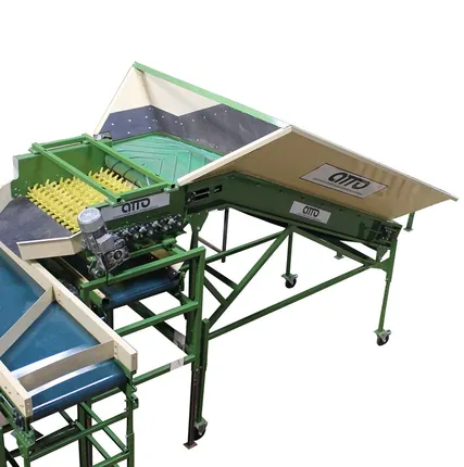 Фото №1 бункер приемный для овощей и картофеля с установкой для отбивки от земли КЛП-2