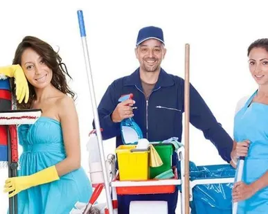 фото Мытье фасадов альпинистами