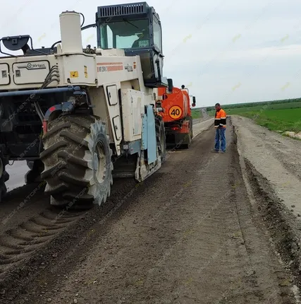 Фото №0 Аренда ресайклера (рециклера) Wirtgen WR 2500, Саратов