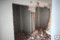 фото Демонтаж стены из блоков в санузле