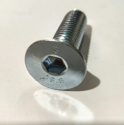 Фото №0 Винт с внутренним шестигранником ISO 10642 (DIN 7991), класс прочности 8.8, оцинкованная сталь