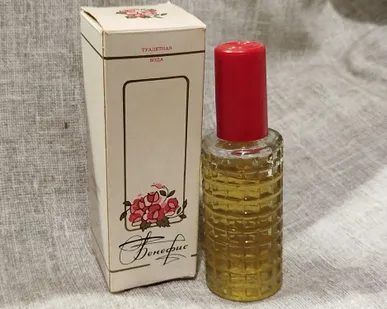 фото Туалетная вода. Духи. Бенефис. СССР .