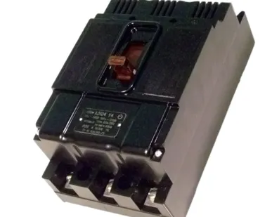 фото Автоматический выключатель А-3124 100А