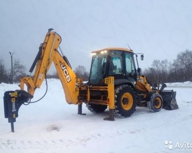 фото Предлагаем услуги Экскаватора-погрузчика JSB 3CX