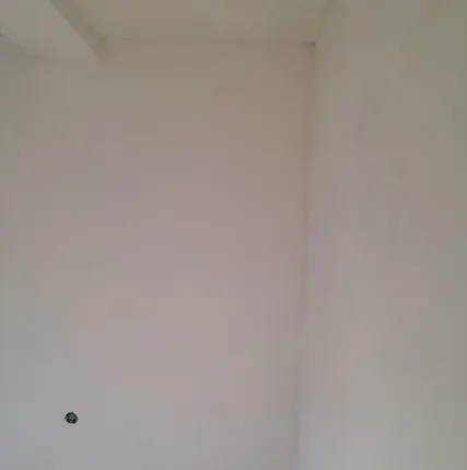 Фото №0 Выравнивание потолка штукатурной смесью под правила