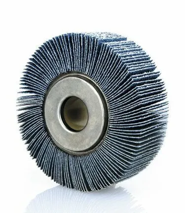 Фото №0 Круг лепестковый торцевой d125х22, Р80