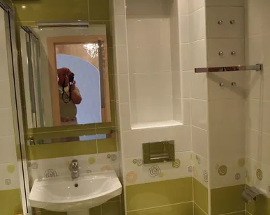 фото Плиточные работы в санузле