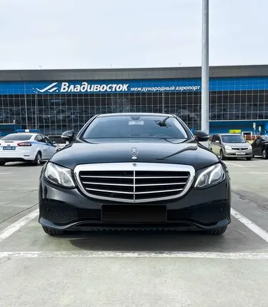 Фото №0 Почасовая аренда автомобиля Mercedes E-Class