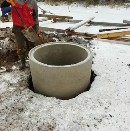 Фото №0 Ручная чистка колодца