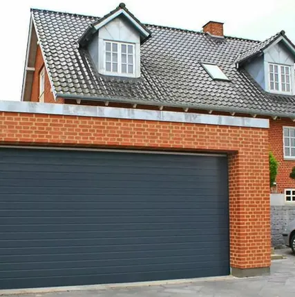 Фото №0 Гаражные ворота "ALUTECH" для прое ма 2*2 м