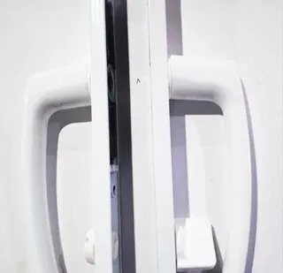 фото Гарнитур нажимной с подпружиниванием Mezut WC 25/90, белый RAL9016