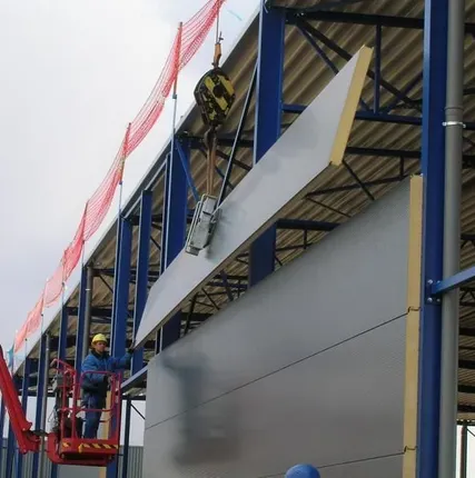 Фото №0 Монтаж стеновых сэндвич-панелей