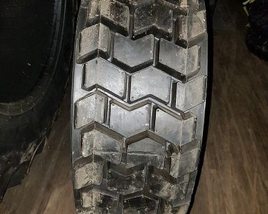 фото Шина пневматическая для Bobcat 10-16.5 PR10 TI200 Armour шашечка