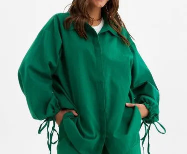 фото Костюм женский (блузка, шорты) MINAKU: Casual Collection цвет зелёный, размер 46