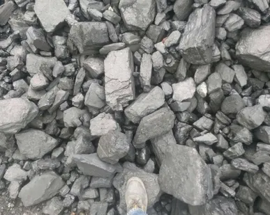 фото Каменный уголь в мешках