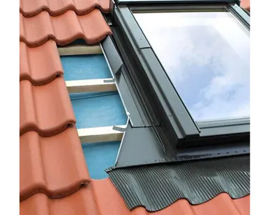 фото Оклад Fakro EZV-A 94х118 см