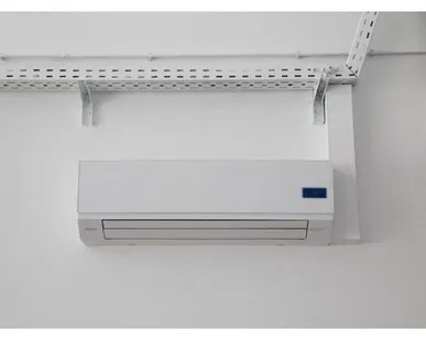 фото Монтаж настенного фанкойла (установка настенных фанкойлов)