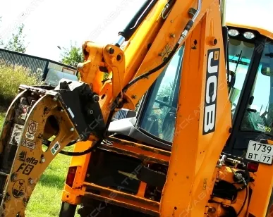 фото Аренда экскаватора-погрузчика JCB 3CX, Москва