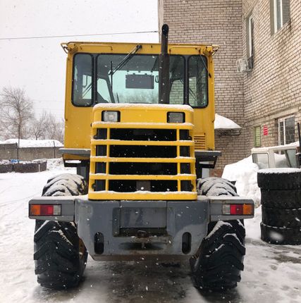 Фото №1 Погрузчик фронтальный Komatsu WA100-3 XCMG