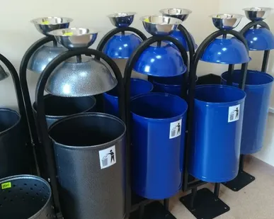 фото Урны для мусора Рубин 20л с пепельницей 1004х270х325 мм, цвет на выбор