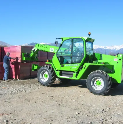 Фото №0 Аренда телескопического погрузчика MERLO PANORAMIC 38.13