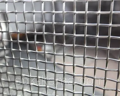 фото Сетчатое ограждение спортивной площадки