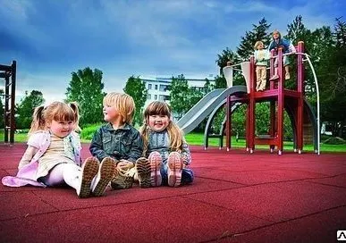 фото Резиновое покрытие для детских площадок