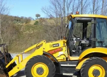 Фото №0 Аренда экскаватора-погрузчика JCB 3CX Super, Тула