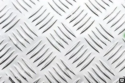 Фото №0 Лист алюминиевый рифленый 2х1200х3000мм (Диамант) ТУ 1-801--20-2008