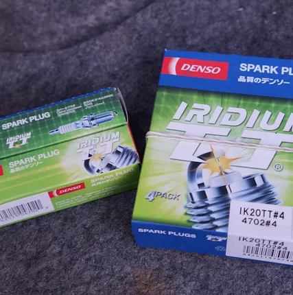 Фото №0 Свечи зажигания Denso Iridium IT20TT / IT14 /4714