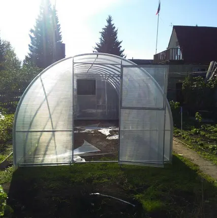 Фото №0 Заводская теплица