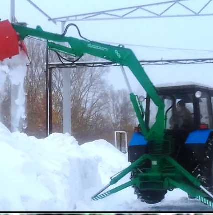 Фото №3 Погрузчик-экскаватор ПЭ-Ф-1БМ (отвал, грейфер)