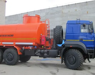 фото АЦН-19 "НЕФТЕВОЗ" Урал 6370