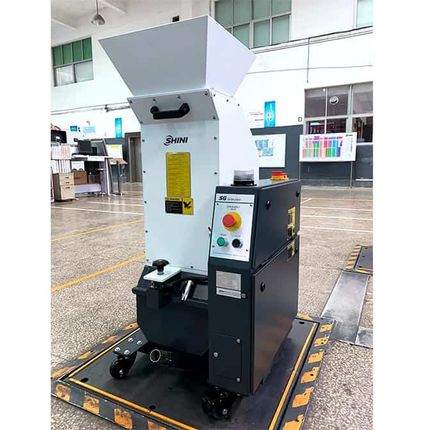 Фото №4 Тихоходная дробилка для пластмасс Shini SG-1621N