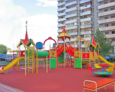 фото Строительство детских спортивных площадок