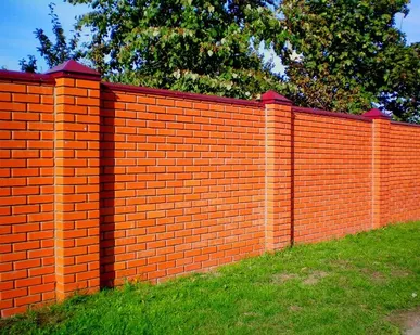 фото ЗАБОРЫ КИРПИЧНЫЕ