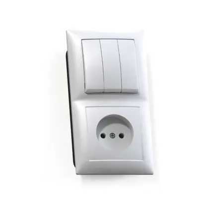 Фото №0 Блок СП БКВР-410 Селена (3-кл. выкл. + розетка) бел. Кунцево 8203