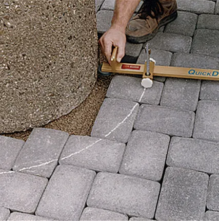 Фото №0 Укладка тротуарной плитки