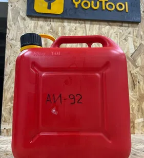 фото Канистра АИ 92