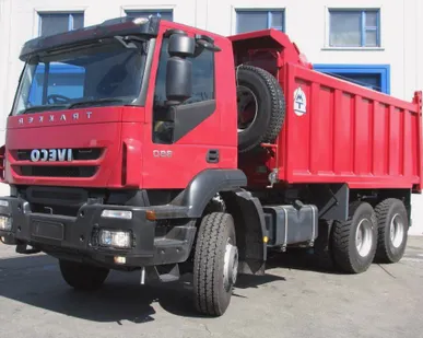 фото IVECO Trakker