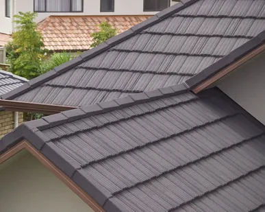фото Монтаж композитной черепицы Metrotile, Luxard, Roser.