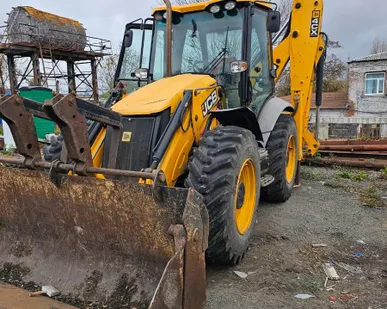 фото Экскаватор-погрузчик JCB 4CX 14H2WM