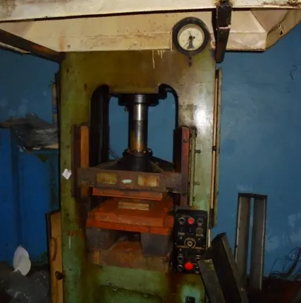 Фото №0 пресс гидравлический мод. П-482 (инв  2491,цех 10) Б/У в Ворсме
