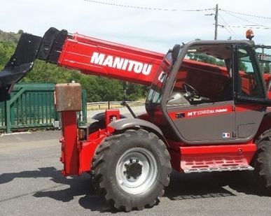 фото Manitou 1740 многоцелевой погрузчик, грузоподъемностью 4000 кг.