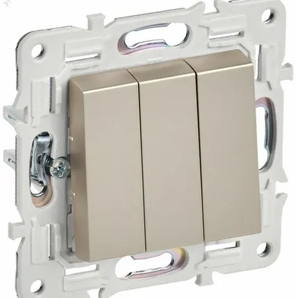 Фото №0 SKANDY Выключатель 3-клавишный 10А SK-V11Sh шампань IEK