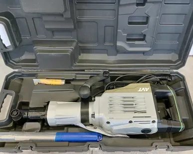 фото Отбойный молоток Lacela 2 (1800вт,70дж,пика,кейс,смазка)