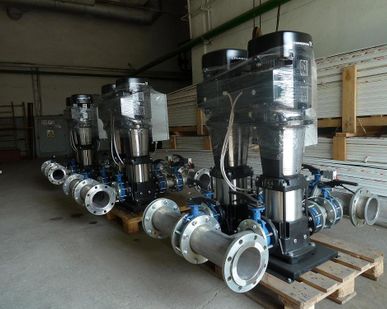 фото Насосная установка повышения давления для водоснабжения
