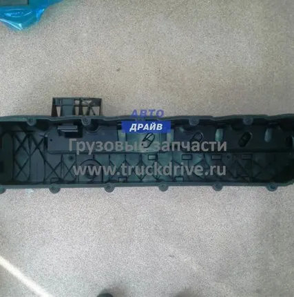 Фото №0 Крышка клапана Рено Мидлум 7421002517